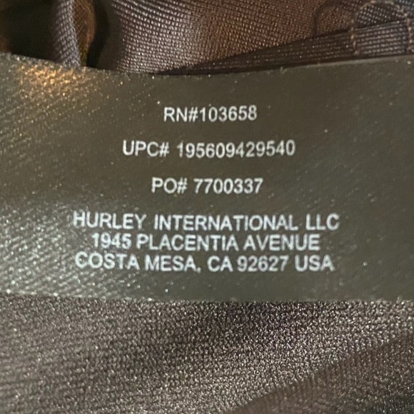 Hurley Women’s One-Piece Swimsuit Size M fits like a size 6 - Picture 7 of 7